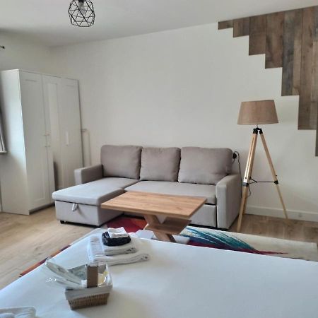 Chambre Privee 23M - Canape Lit - Wifi - Appart 120M Woippy Exterior photo